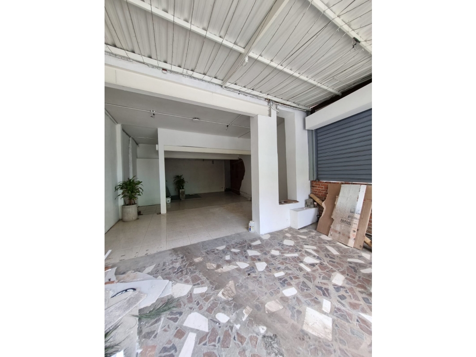 ¡Oportunidad Única! Local Comercial en Granada, Cali! - 4