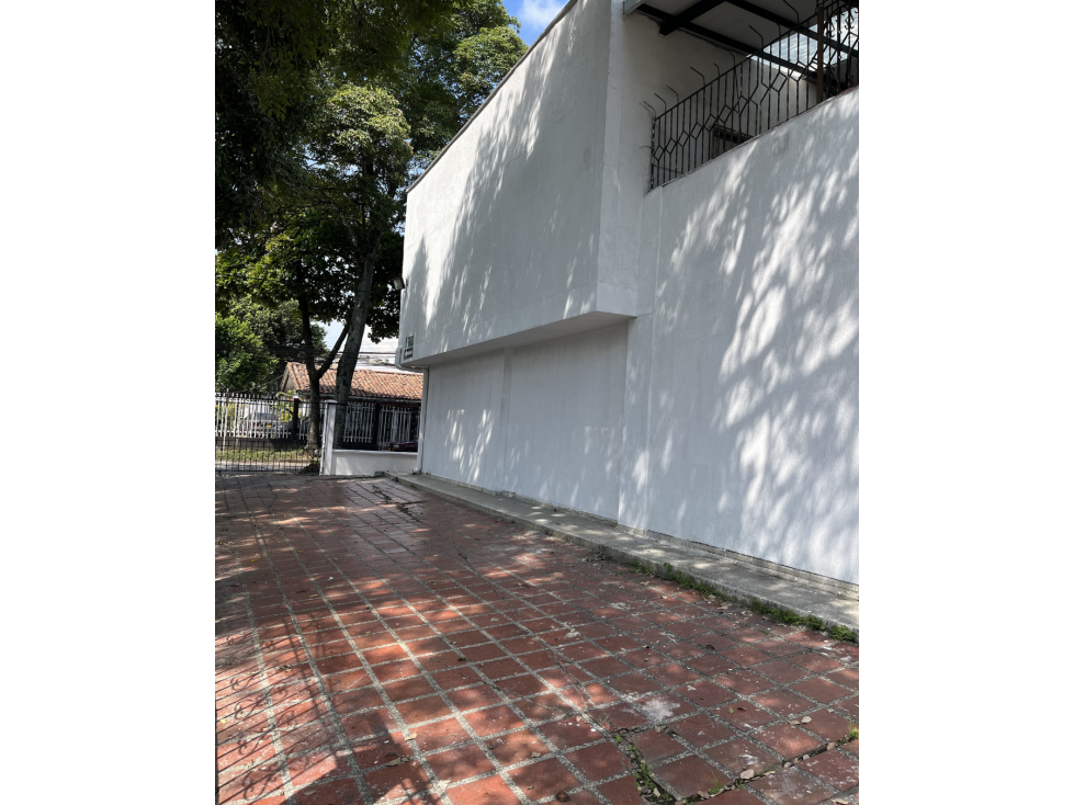 ALQUILO HERMOSA CASA 2 PLANTAS EN LA FLORA AL NORTE DE CALI — foto 4
