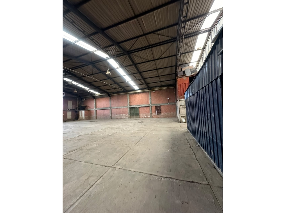 Bodega en arriendo Yumbo 1.200 m² Energía trifásica , Tráfico pesado — foto 4