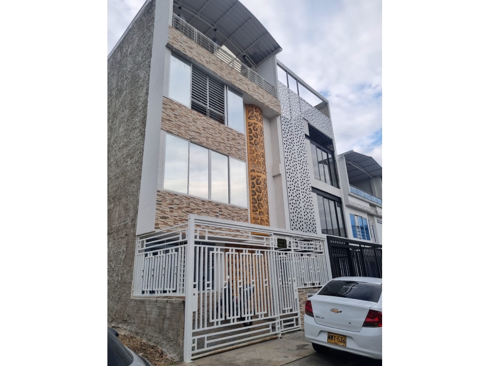 ARRIENDO APARTAMENTO CIUDAD 2000