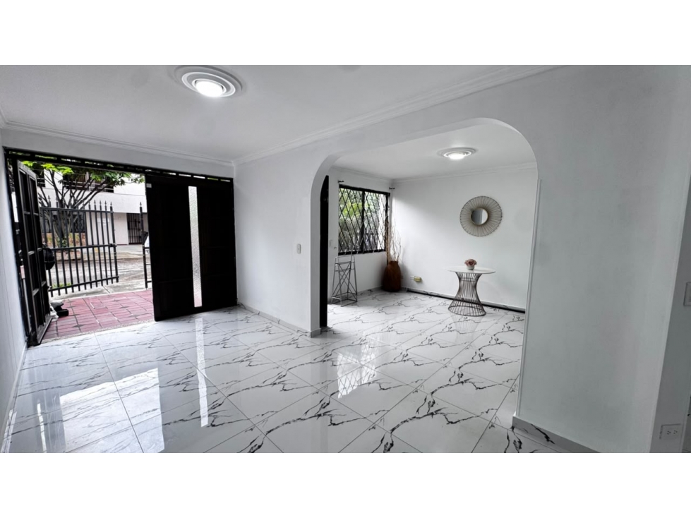 Se vende Casa Remodelada en La Flora Norte de Cali — foto 2