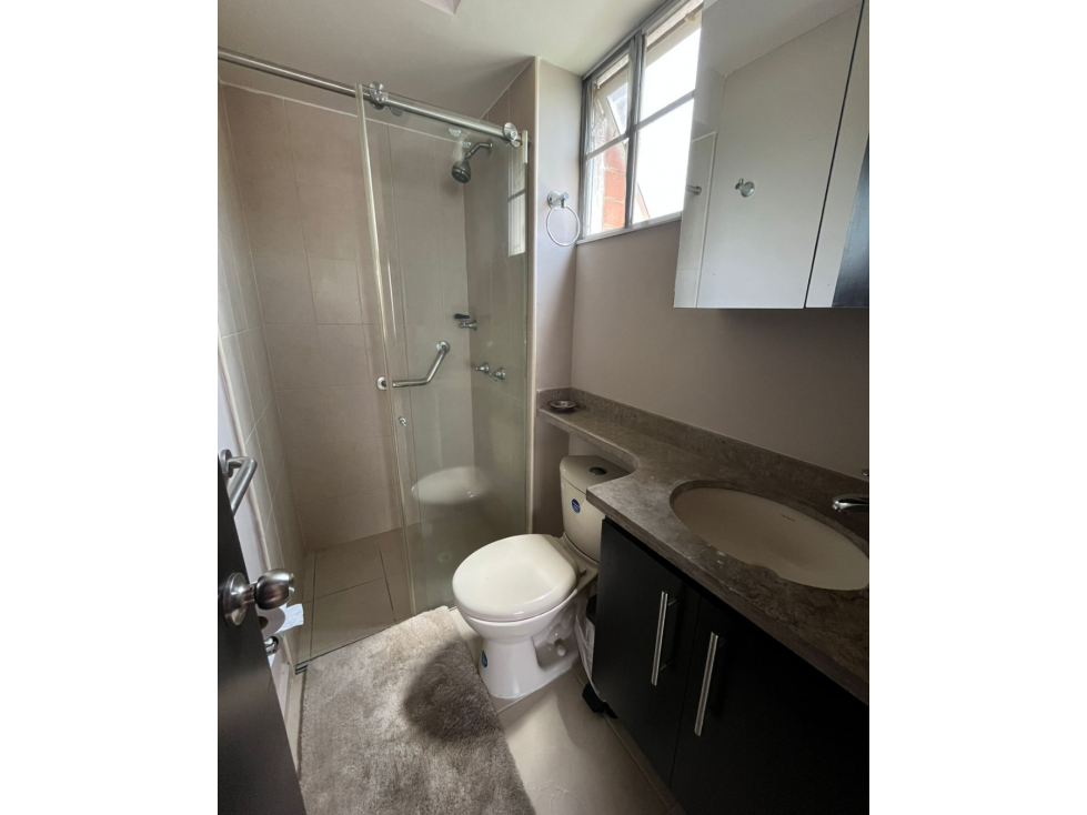 VENDO HERMOSO APARTAMENTO EN EL NORTE DE CALI — foto 5
