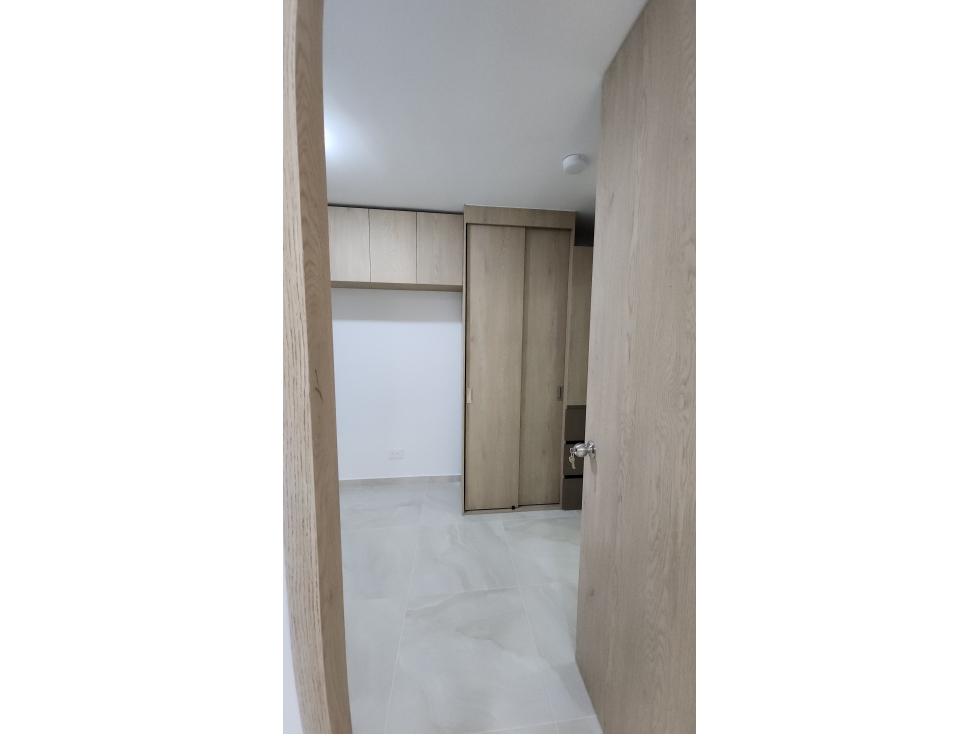 APARTAMENTO EN RENTA EN MADERO DEL LAGO RIONEGRO — foto 4