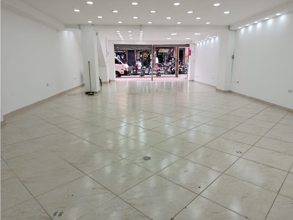 LOCAL COMERCIAL EN ARRIENDO ITAGÜÍ, SANTA MARÍA - 6