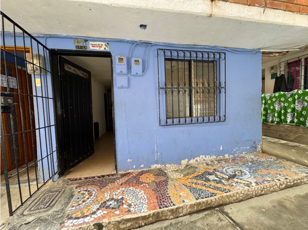 Venta Edificio de 3 Apartamentos en Belén Altavista