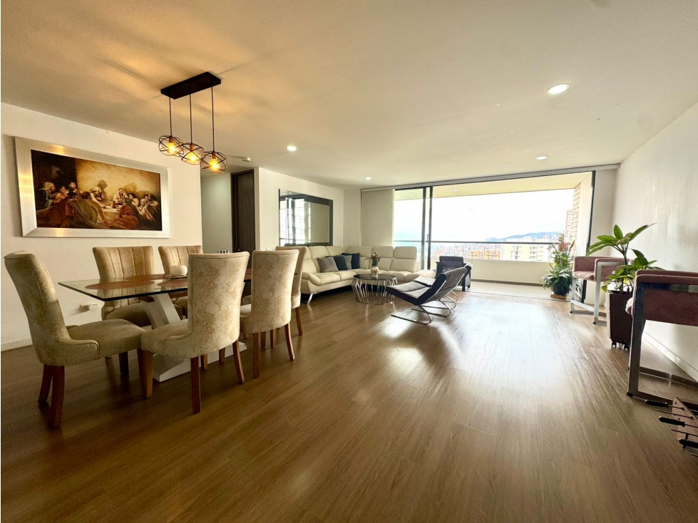 Hermoso Apartamento en Venta en Envigado con vista a la Ciudad — foto 3