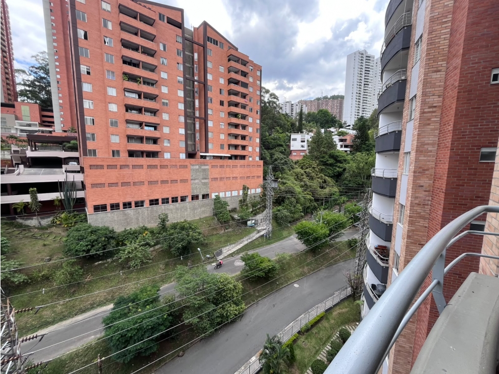 Excelente duplex en venta Loma del Indio Medellín