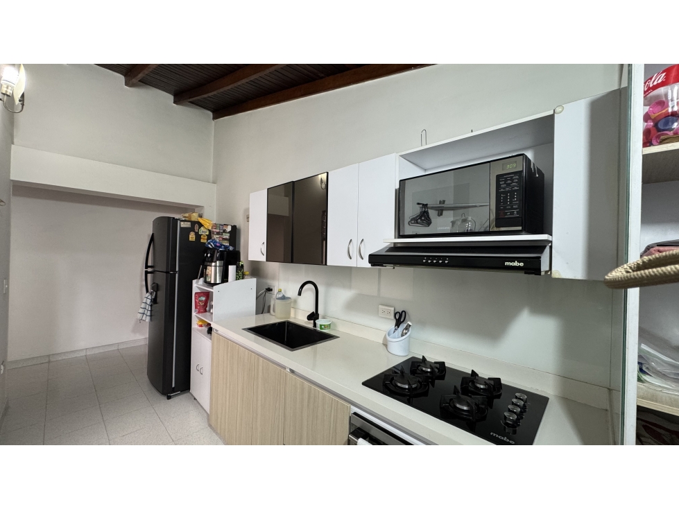 Apartamento en Venta en Zona Central y Plana de Sabaneta