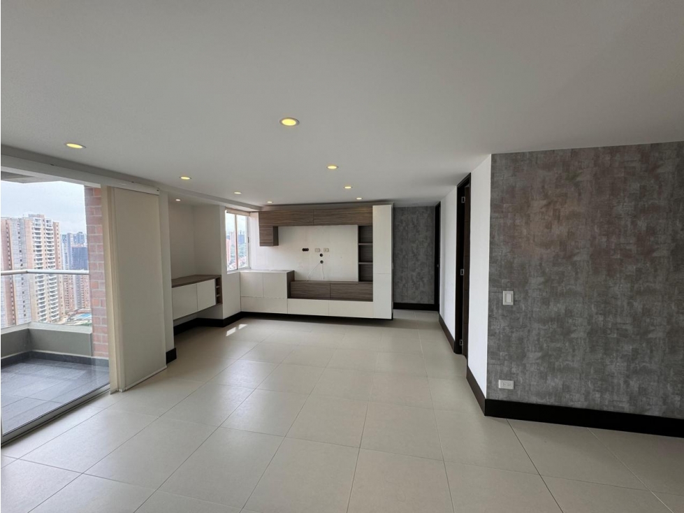 Hermoso apartamento en arriendo Tradicional Sabaneta — foto 2