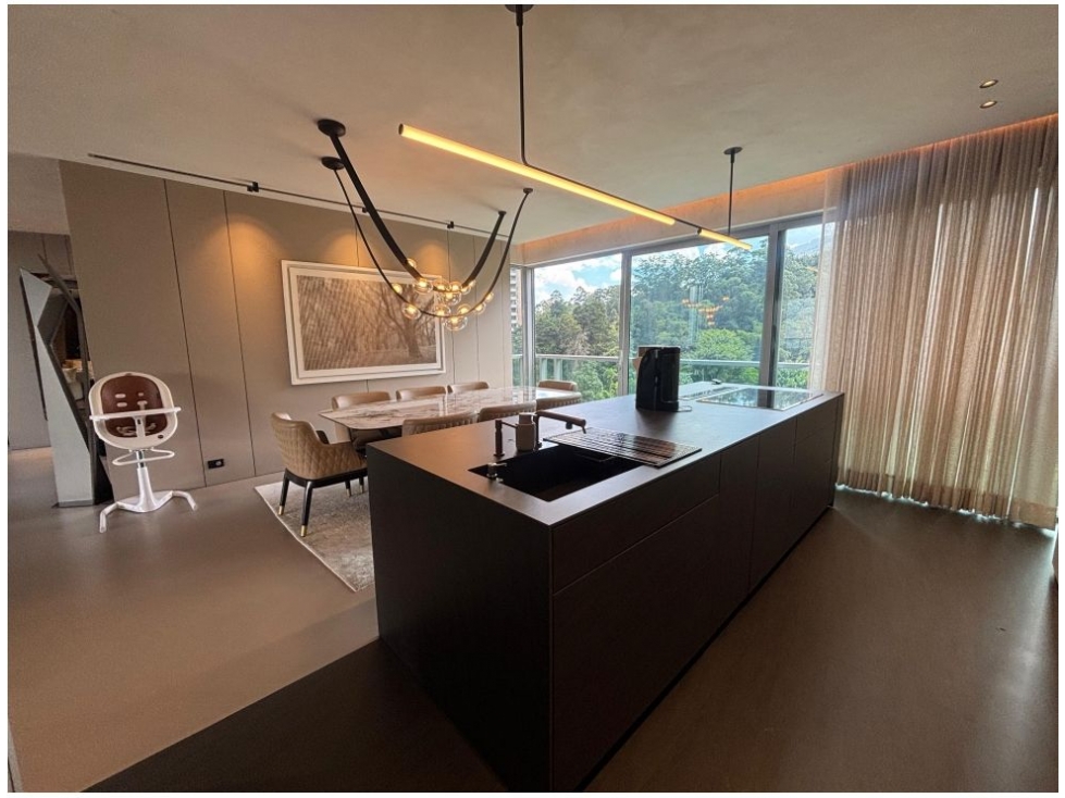 Hermoso Apartamento Amoblado en Venta en Los Balsos Poblado — foto 5