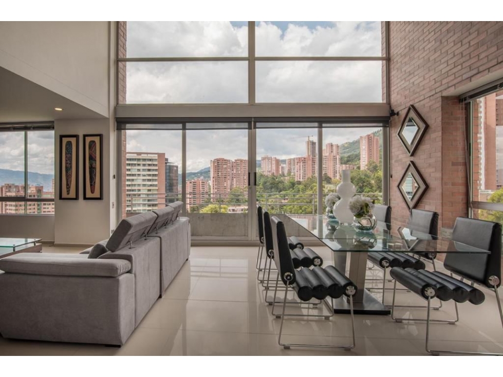 Apto Duplex en arriendo amoblado cerca al Tesoro