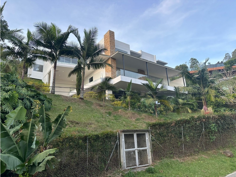 EXCLUSIVA CASA EN LAS PALMAS EN VENTA — foto 2