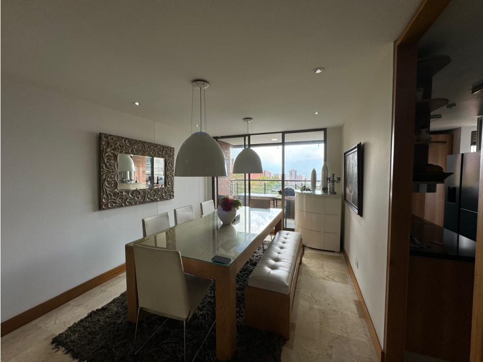 Apartamento en Centro Comercial El Tesoro en venta — foto 4