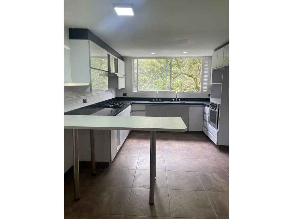 ESPECTACULAR CASA EN LA DOCTORA SABANETA — foto 3