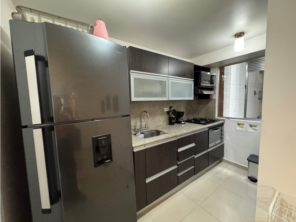 Apartamento Amoblado - Loma de los Bernal - Medellín - Para Renta — foto 3