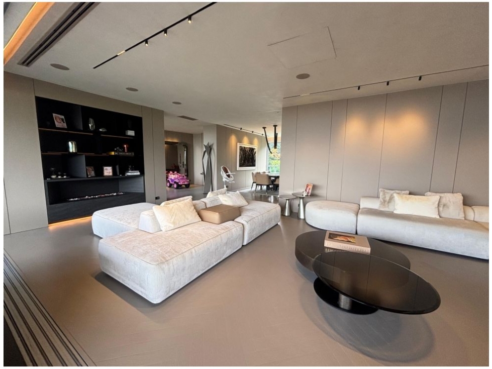 Hermoso Apartamento Amoblado en Venta en Los Balsos Poblado — foto 2