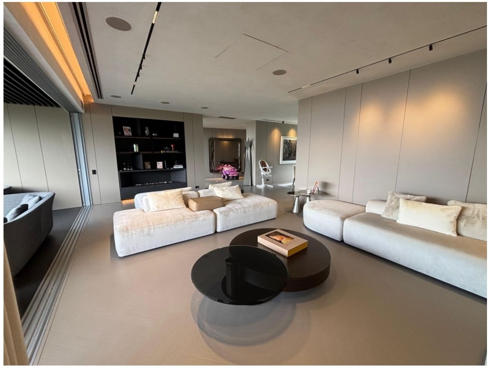 Hermoso Apartamento Amoblado en Venta en Los Balsos Poblado