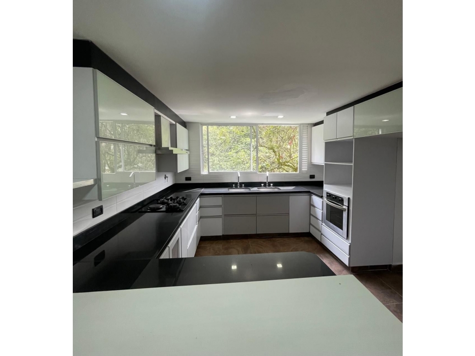 ESPECTACULAR CASA EN LA DOCTORA SABANETA — foto 4