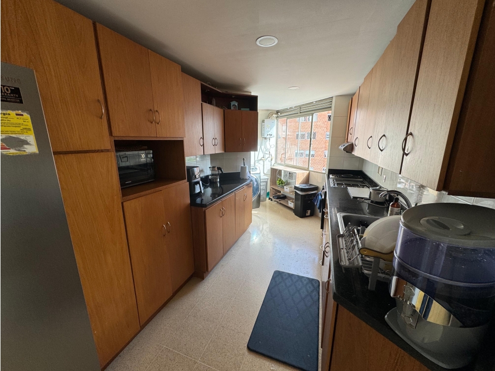 HERMOSO Y AMPLIO APARTAMENTO EN LOS BALSOS PARA VENTA — foto 2