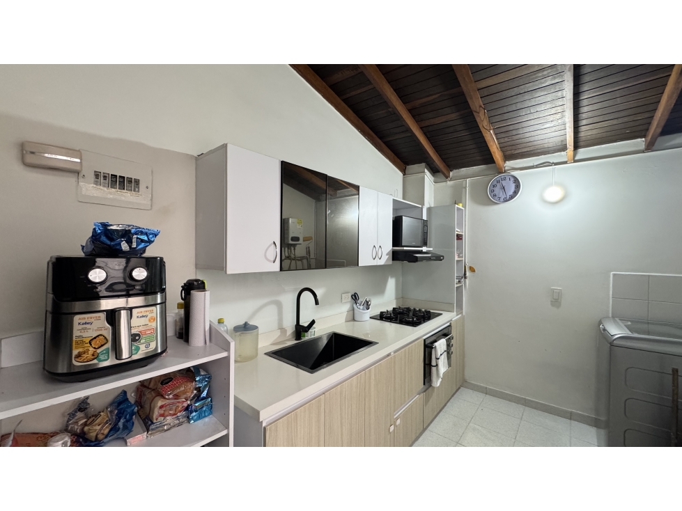 Apartamento en Venta en Zona Central y Plana de Sabaneta — foto 2