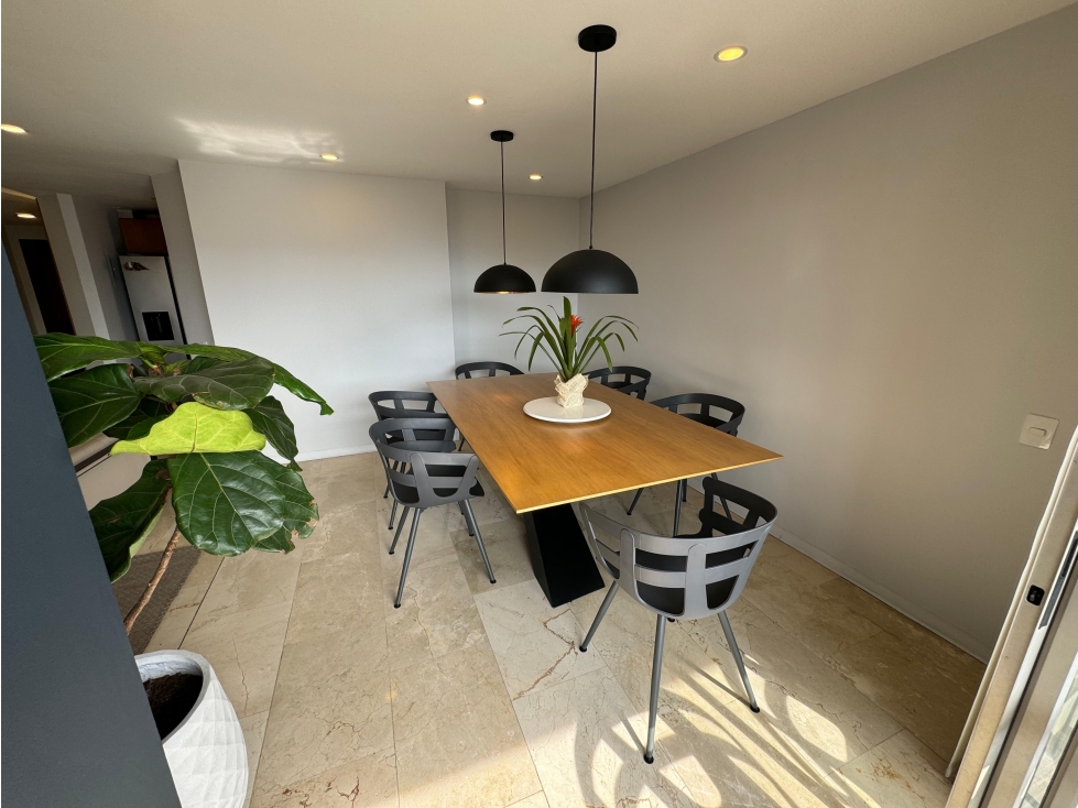 HERMOSO Y AMPLIO APARTAMENTO EN LOS BALSOS PARA VENTA — foto 3