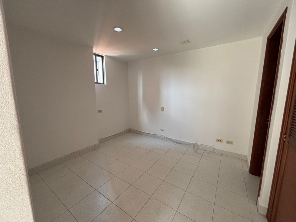 Vendo apartamento: amplitud, confort y naturaleza — foto 4