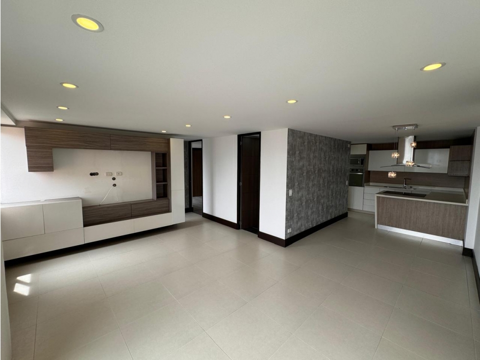 Hermoso apartamento en arriendo Tradicional Sabaneta — foto 3
