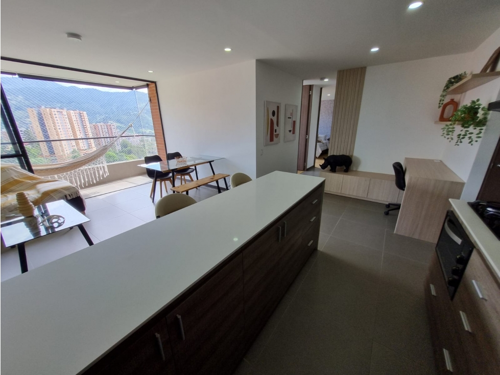 EXCELENTE APARTAMENTO AMOBLADO EN ENVIGADO