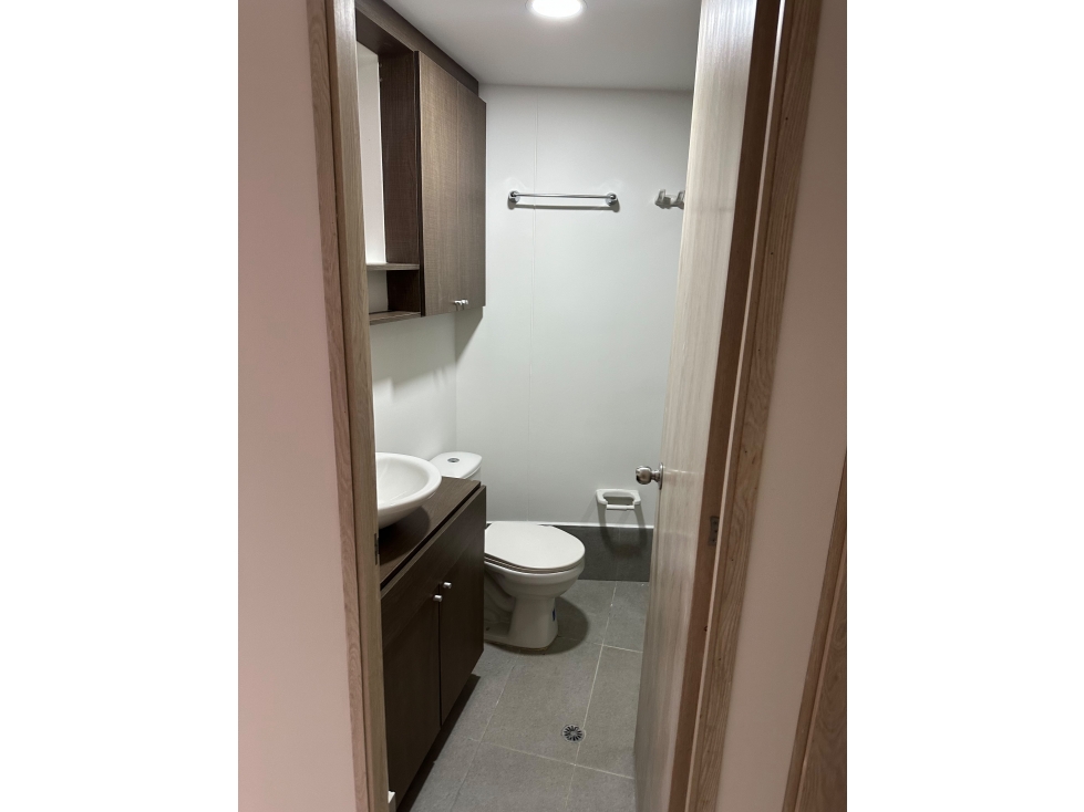 Apartamento en Venta con Terraza en Sabaneta Las Lomitas — foto 5