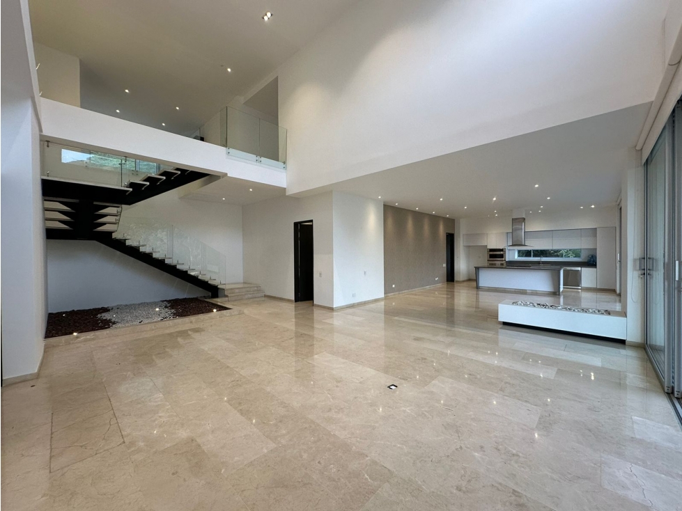 EXCLUSIVA CASA EN LAS PALMAS EN VENTA