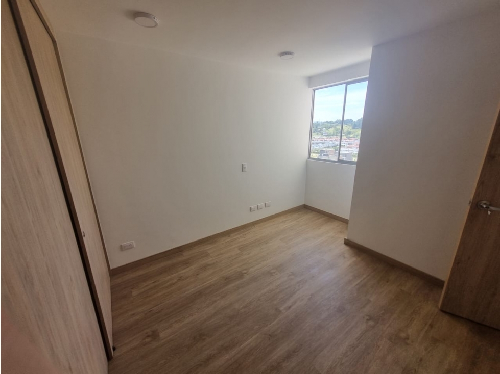 Vendo moderno apto en Viverdi, Rionegro. Con balcón y gran zona social — foto 5
