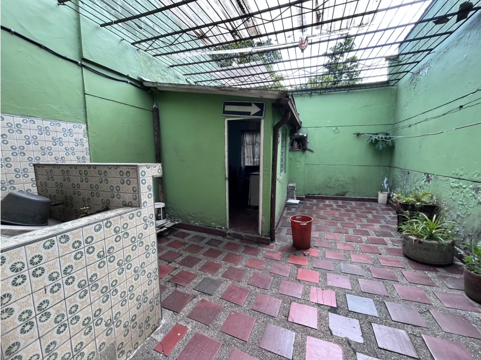 Venta Casa Lote en Manrique Central - Medellín — foto 2