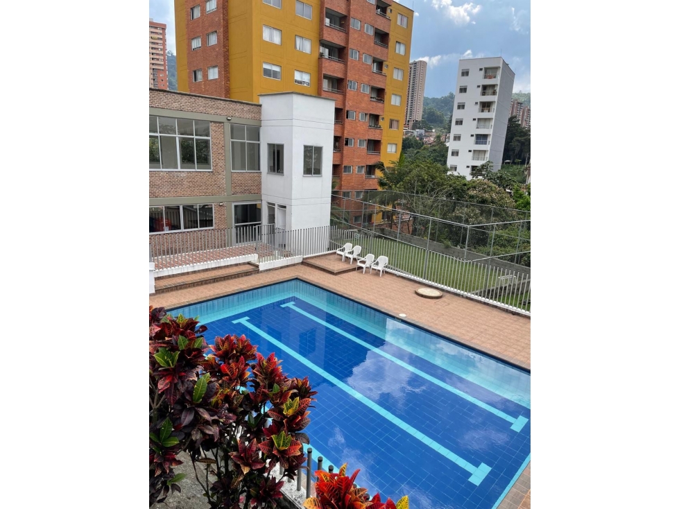 ESPECTACULAR CASA EN LA DOCTORA SABANETA