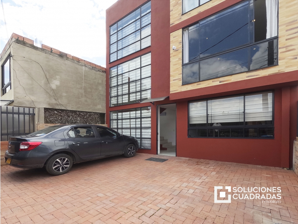 Venta _Permuta Casa con Tres Apartamentos Independientes en Cajicá