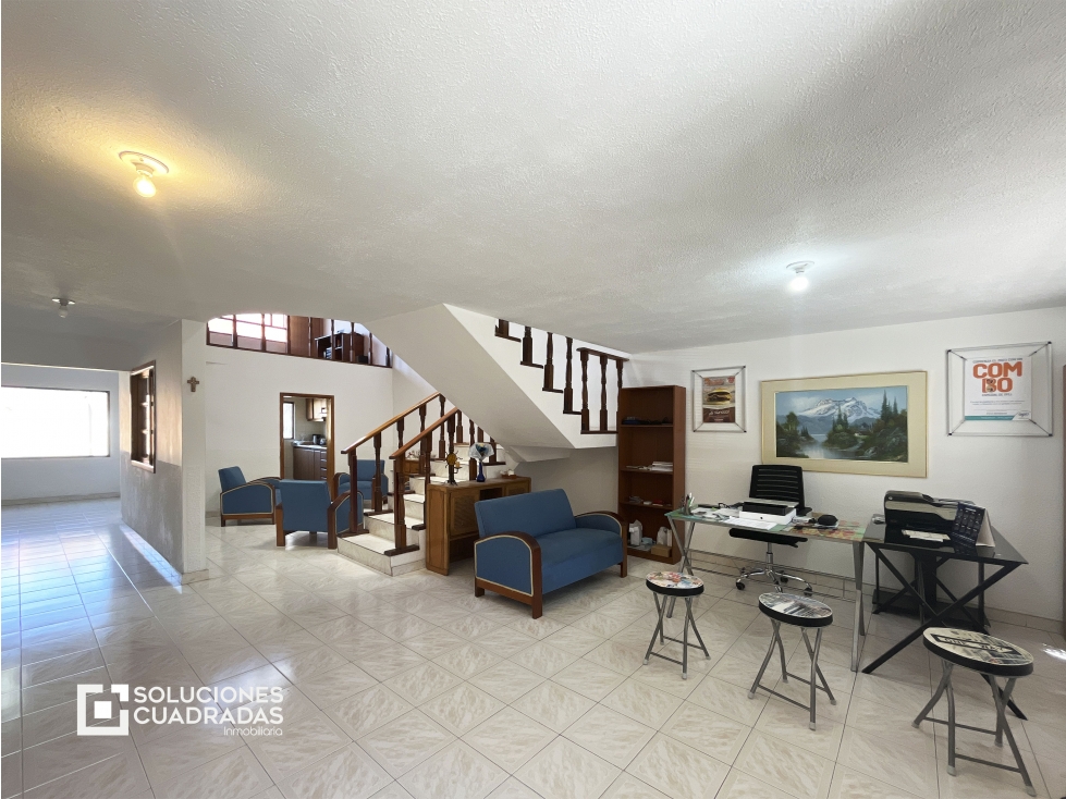 Venta Casa en el Centro de Sopó con Zona Verde - 1