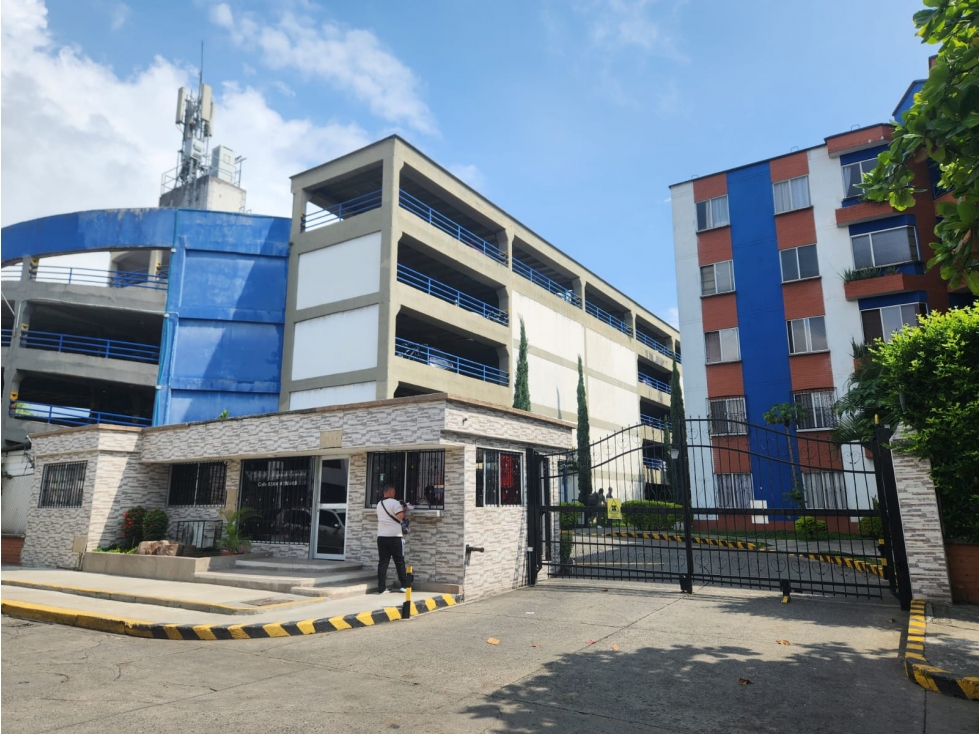 Venta apartamento en Los Álamos, Norte Cali, con parqueadero propio — foto 2