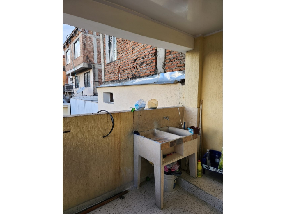 VENTA CASA BIFAMILIAR EUCARISTICO - 4