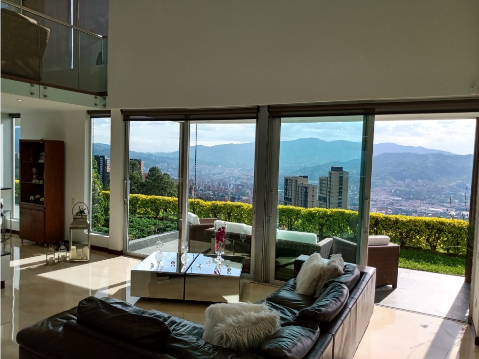 VENTA CASA CAMPESTRE EN PALMAS PARTE BAJA