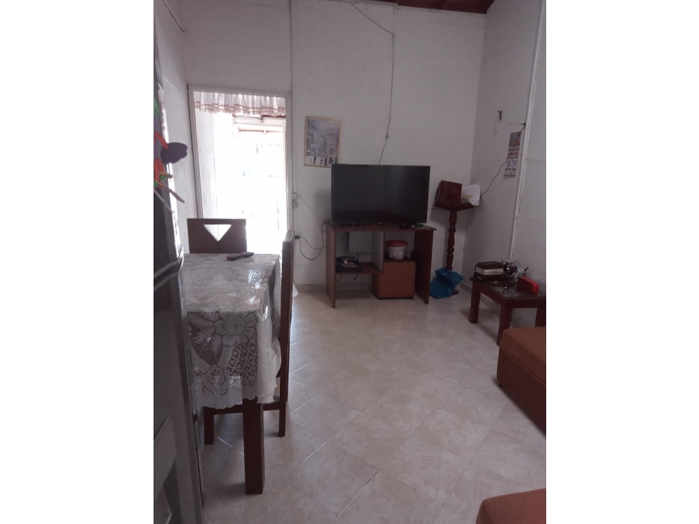VENTA CASA A 4 CUADRAS DEL PARQUE DE ARANJUEZ (2do PISO)