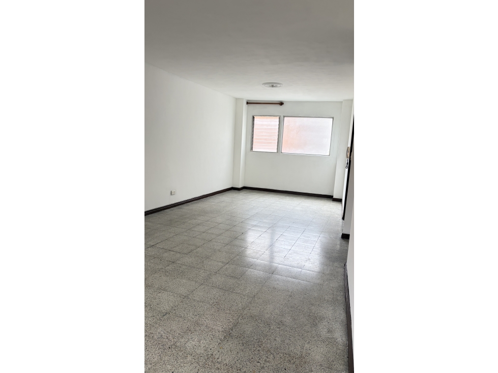 VENTA APARTAMENTO EN LAURELES - FLORIDA NUEVA — foto 3
