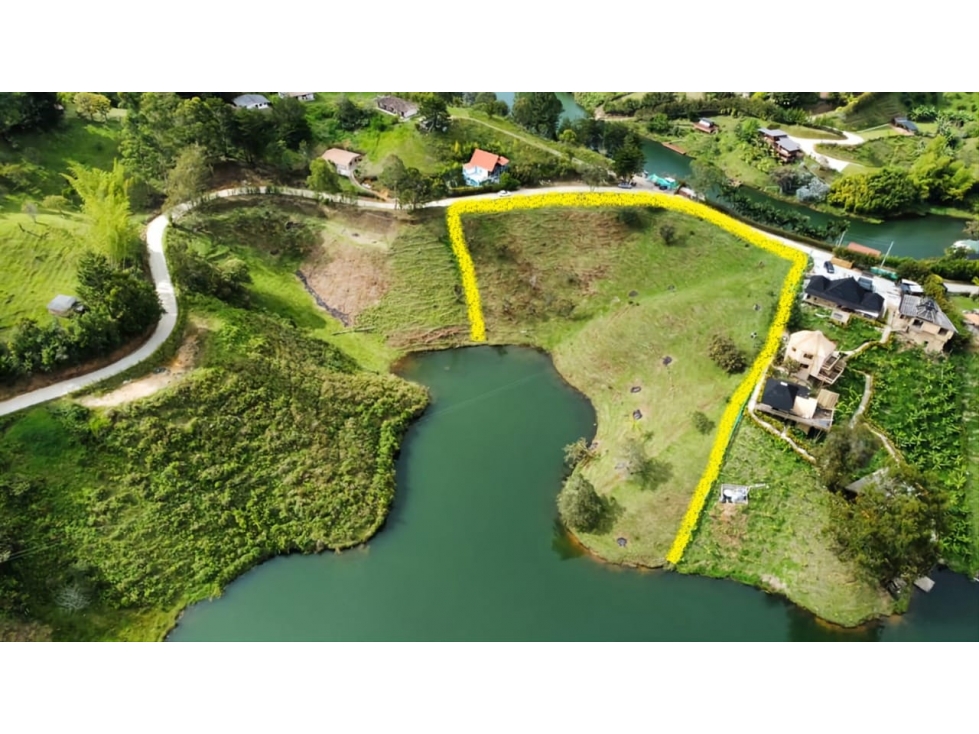 VENTA LOTE CON VISTA AL EMBALSE GUATAPÉ EL PEÑOL
