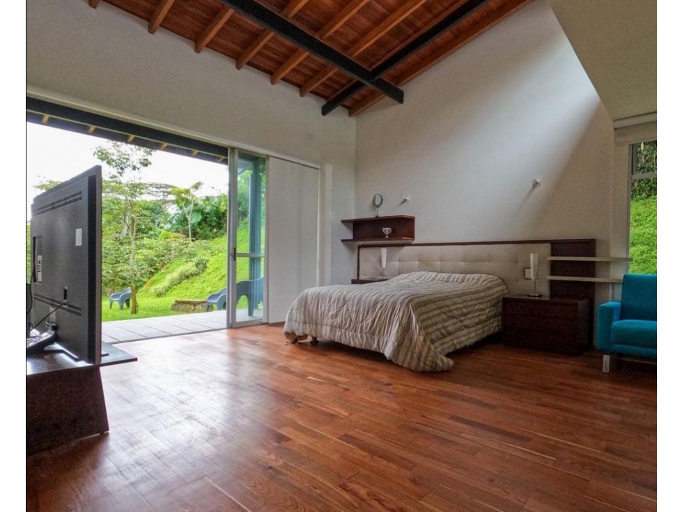 VENTA CASA CAMPESTRE - ENVIGADO SECTOR LOMA DEL ESCOBERO — foto 6