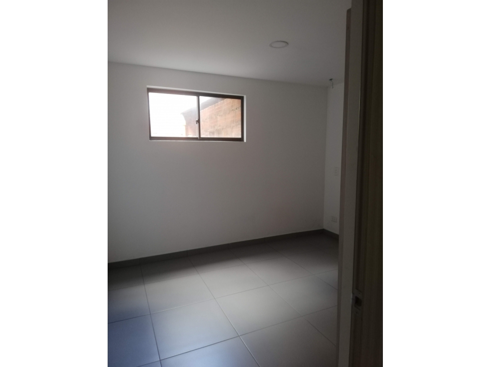 VENTA APARTAMENTO EN MEDELLIN, CERCA A LA ESTACIÓN HOSPITAL DEL METRO — foto 6