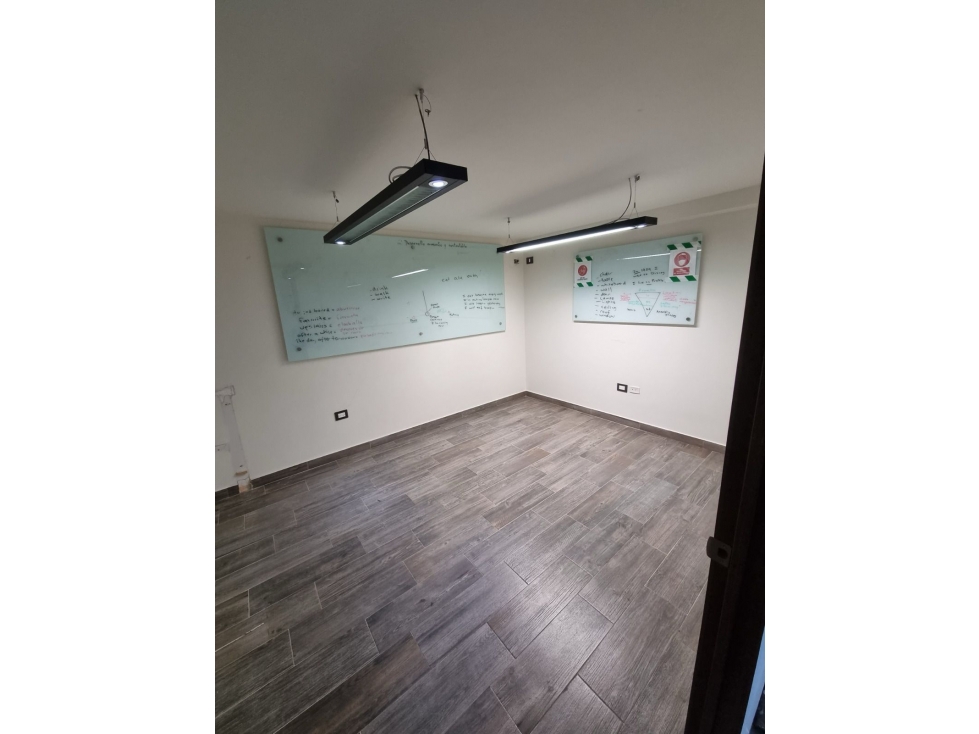 Edificio de Oficinas en Venta en Circuito Juan Pablo II, Puebla - 2
