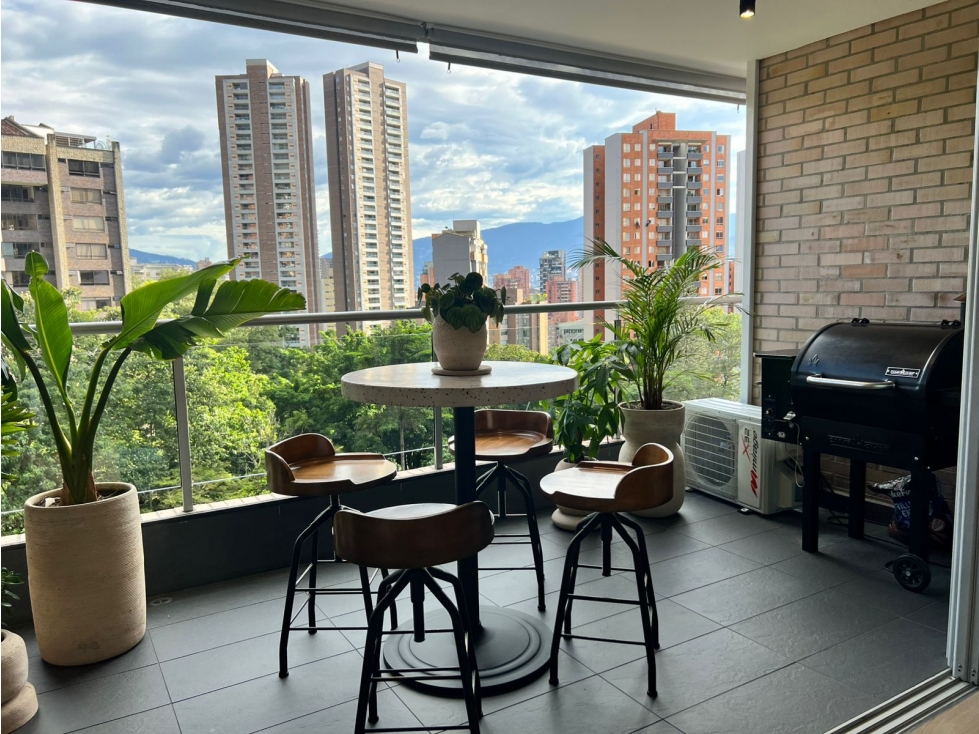 Apartamento en el poblado, lujo y confort