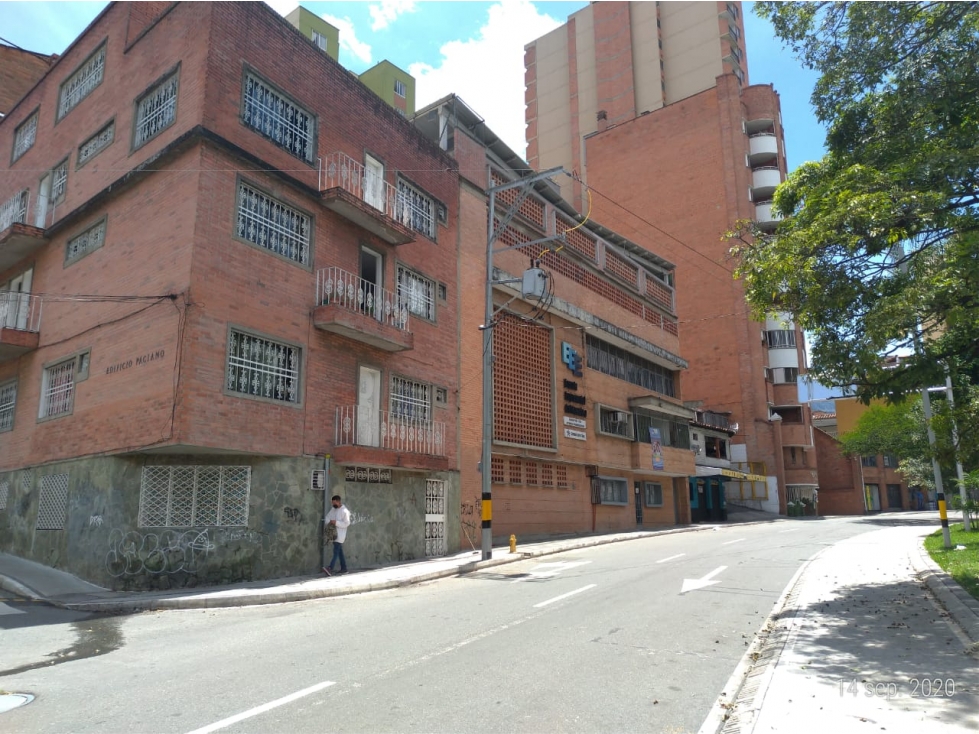 VENTA EDIFICIO COMPLETO EN LA PLAYA