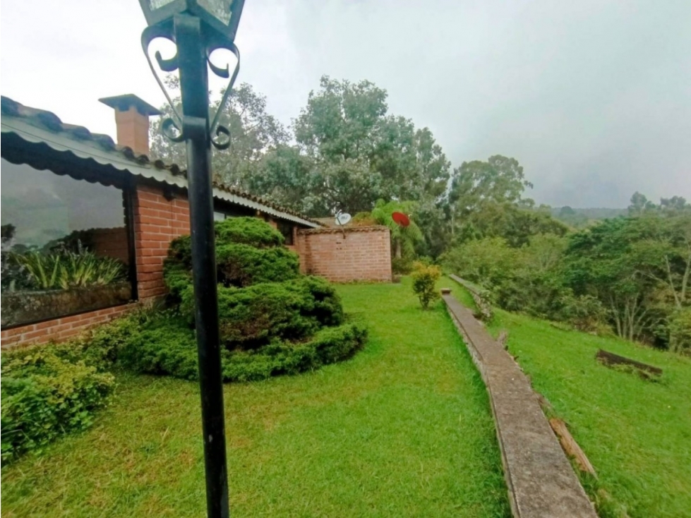 Casa en venta en sector de Alto de las Palmas - Envigado — foto 2