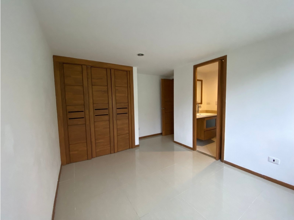 Apartamento en venta en sector de las Lomitas - Sabaneta — foto 4