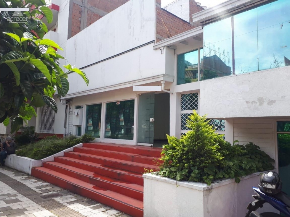 CASA LOTE ALTA MIXTURA - LAURELES AV 33. — foto 2