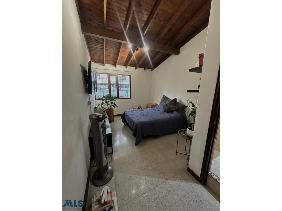 Casa de 250m2 en Conquistadores A pasos de Parques del Río. — foto 2
